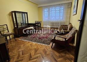 Apartament de vânzare cu 3 camere, Alexandru Cel Bun