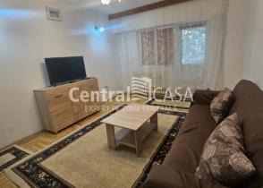 Apartament de închiriat cu 3 camere, Centru-Bd Independentei
