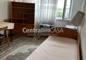 Apartament de închiriat cu 3 camere, Podu Ros